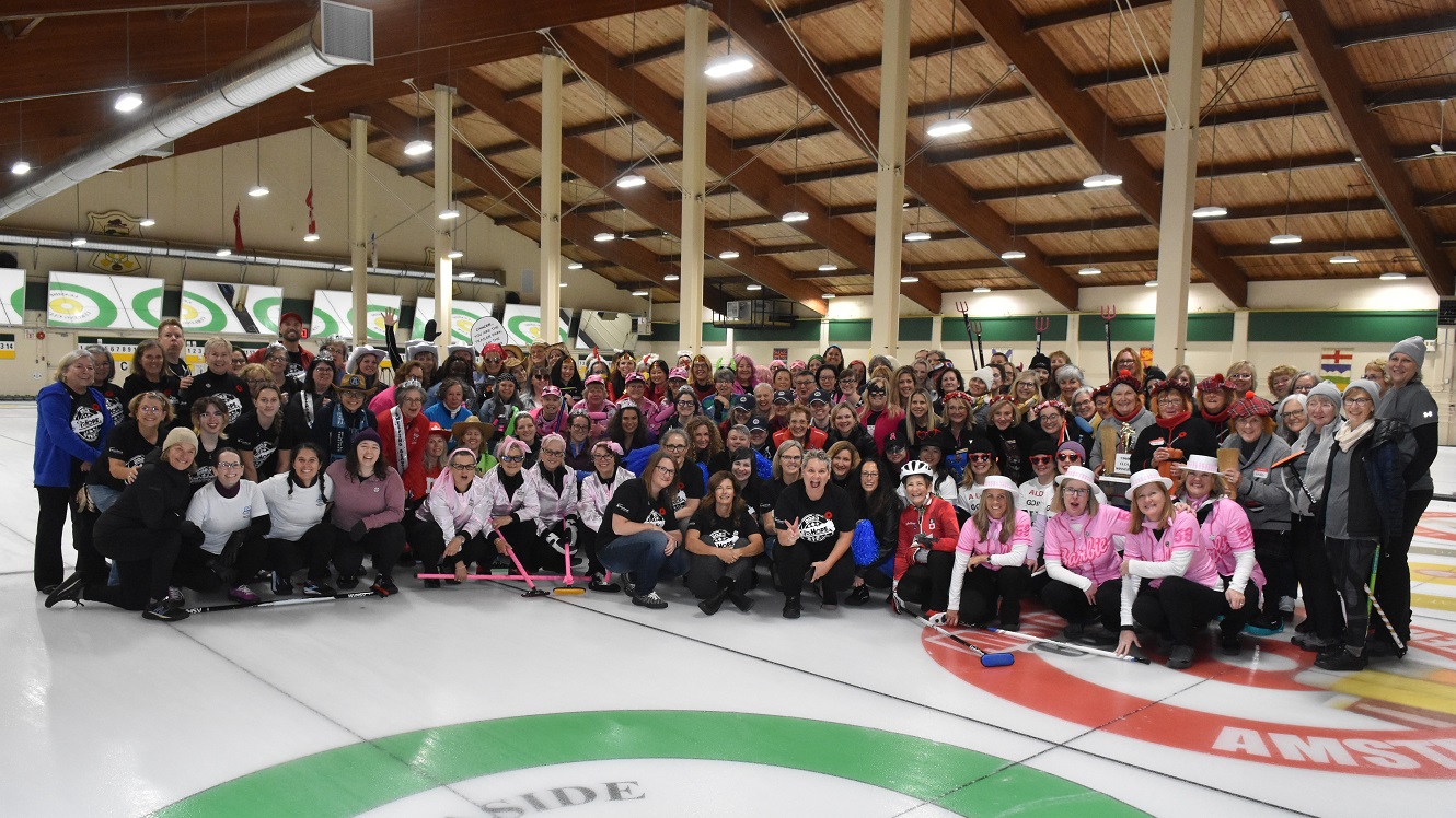 Hope event curling group photo 