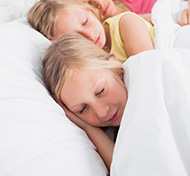Tips for a healthy back-toschool sleep routine : http://health.sunnybrook.ca/sunnyview/school-sleep-routine/