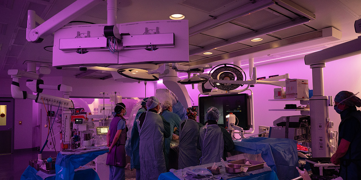 NA operating room filled with or staff