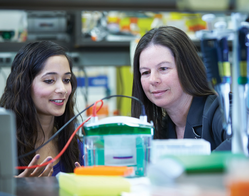 Dr. Isabelle Aubert and PhD student Sonam Dubey