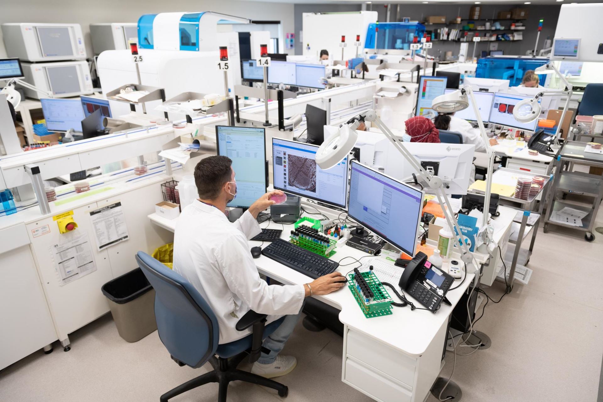 Shared Hospital Laboratory Celebrates Official Opening Sunnybrook 