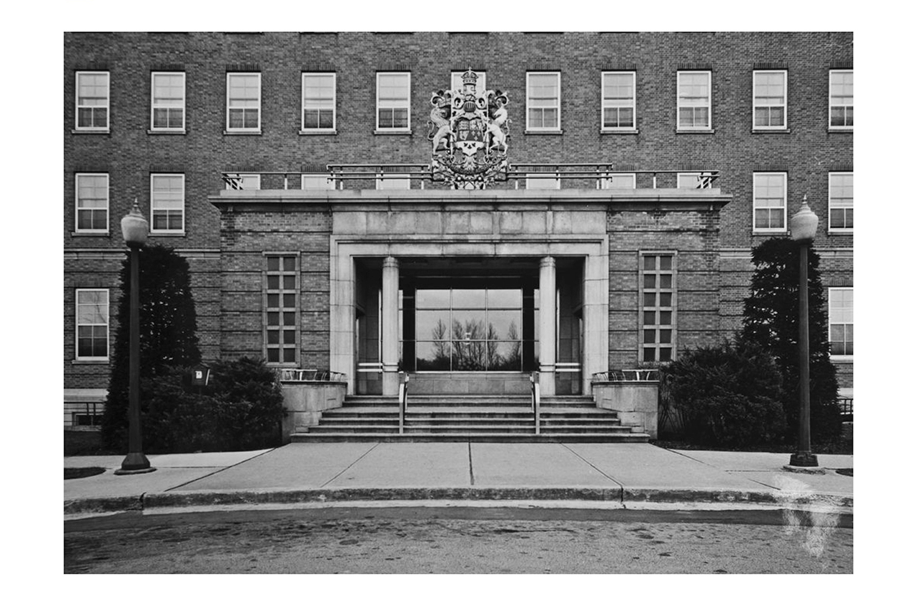 Entrance to Sunnybrook. 1948.